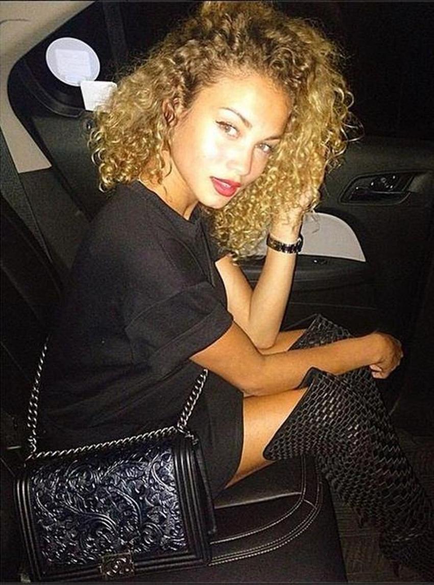 Rose Bertram olay çıkardı!