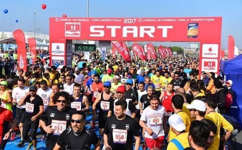 Vodafone İstanbul Yarı Maratonu koşuldu