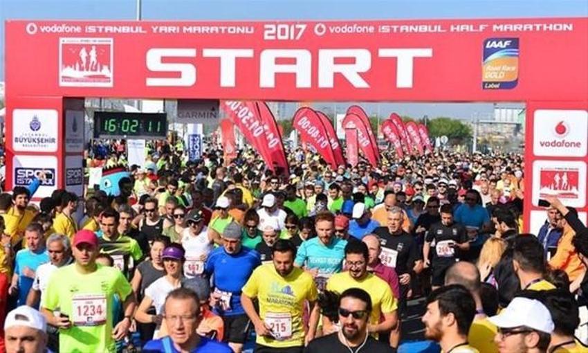 Vodafone İstanbul Yarı Maratonu koşuldu