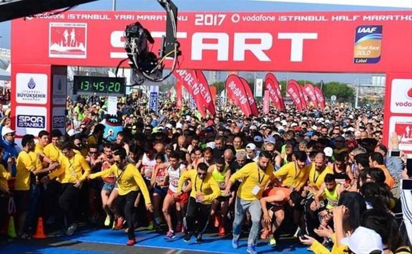 Vodafone İstanbul Yarı Maratonu koşuldu