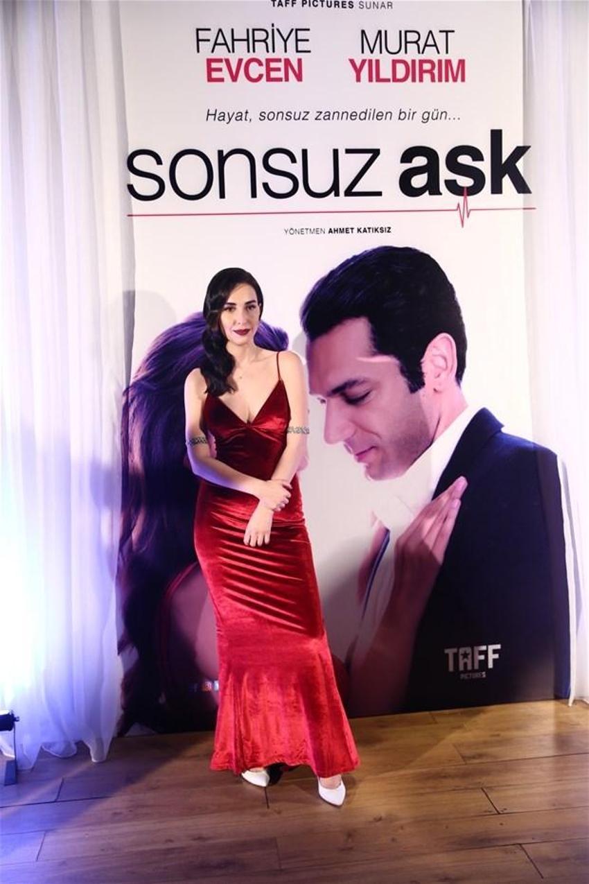 Sonsuz Aşk filminin galası Cinemaximum Kanyon’da yapıldı