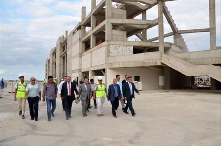 Akyazı Stadı açılıyor