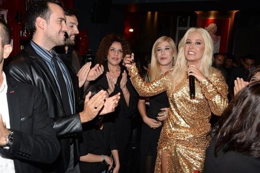 Banu Zorlu'dan çoraplı tanıtım