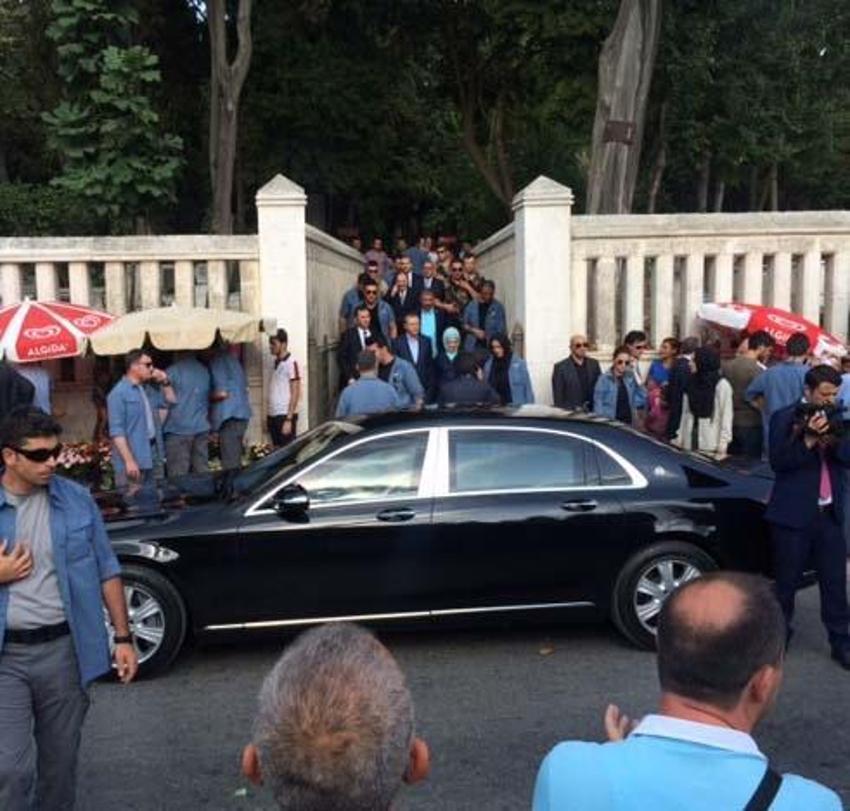 Cumhurbaşkanı Erdoğan'dan kabir ziyareti