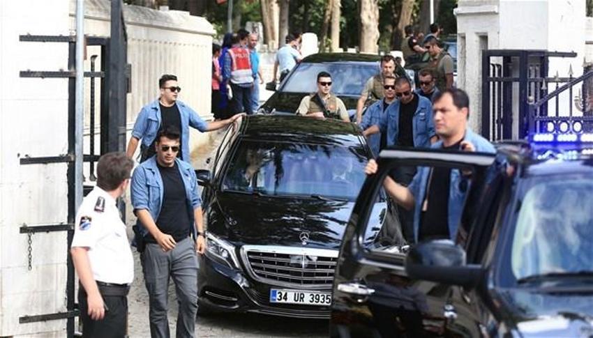 Cumhurbaşkanı Erdoğan'dan kabir ziyareti