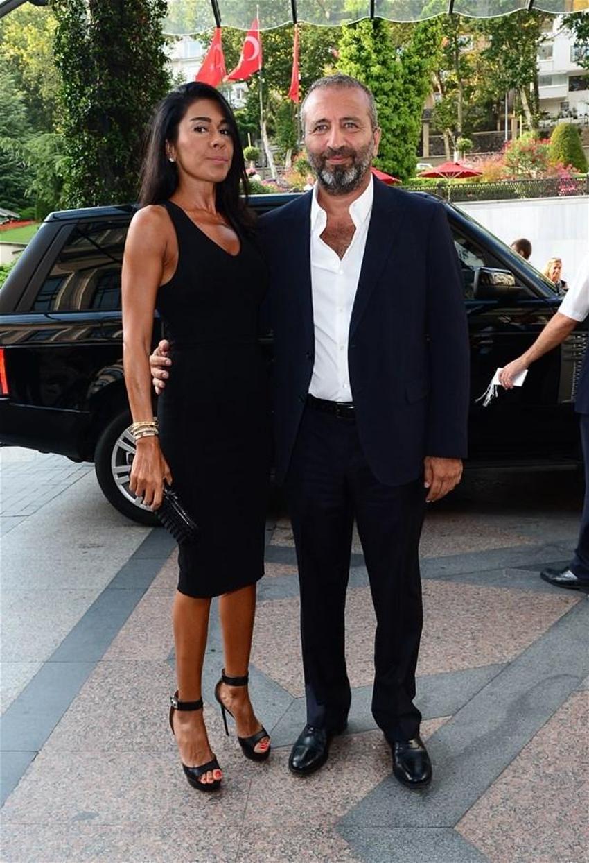 Cem Hakko kızını evlendirdi
