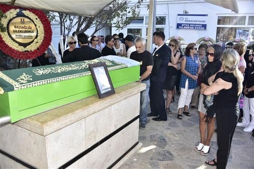 Naşide Göktürk son yolculuğuna uğurlandı