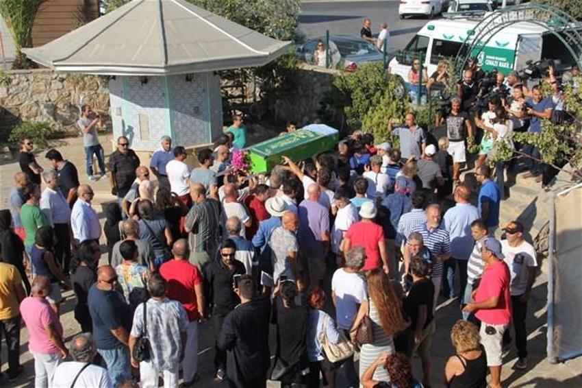 Naşide Göktürk son yolculuğuna uğurlandı
