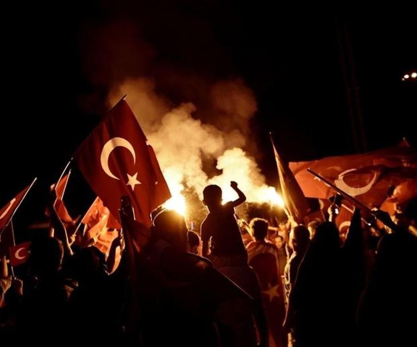 Demokrasi nöbetleri ve Yenikapı mitingi sonrası ilk araştırma