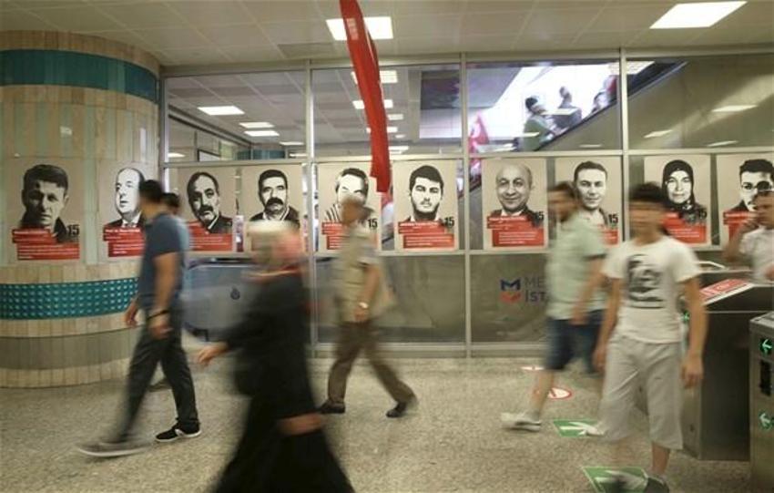 Milyonlar demokrasi için Yenikapı'nın yolunu tuttu