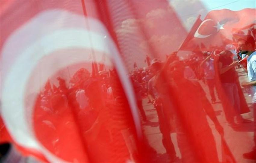 Milyonlar demokrasi için Yenikapı'nın yolunu tuttu