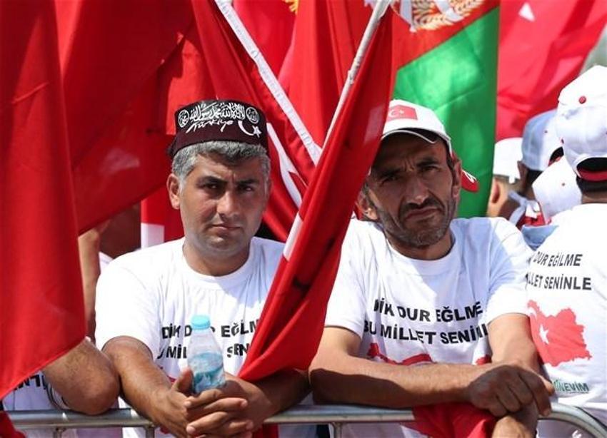Milyonlar demokrasi için Yenikapı'nın yolunu tuttu