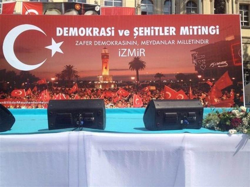 Milyonlar demokrasi için Yenikapı'nın yolunu tuttu