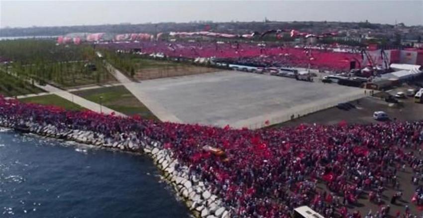 Milyonlar demokrasi için Yenikapı'nın yolunu tuttu