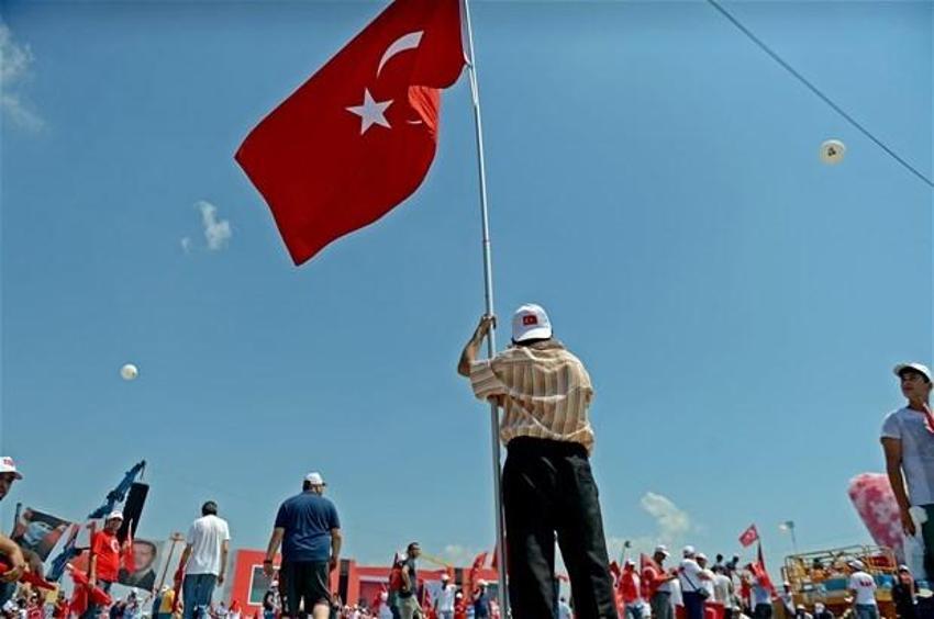 Milyonlar demokrasi için Yenikapı'nın yolunu tuttu