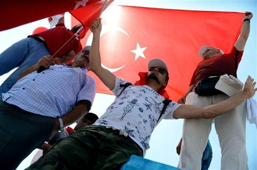 Milyonlar demokrasi için Yenikapı'nın yolunu tuttu