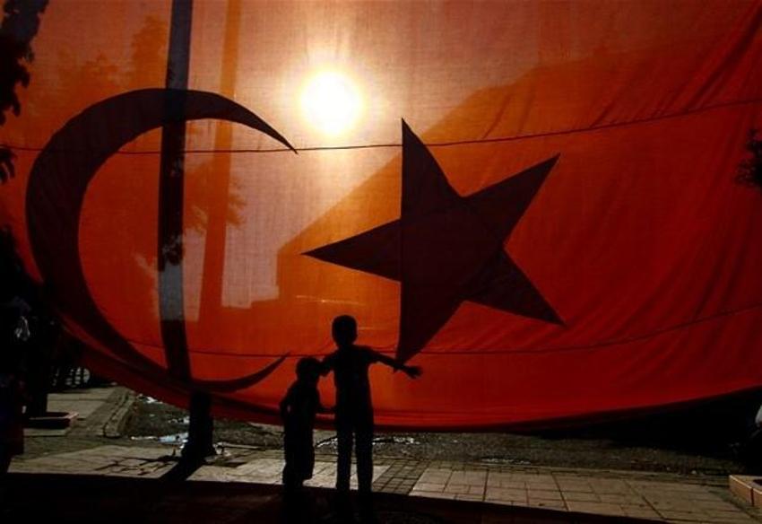 Milyonlar demokrasi için Yenikapı'nın yolunu tuttu