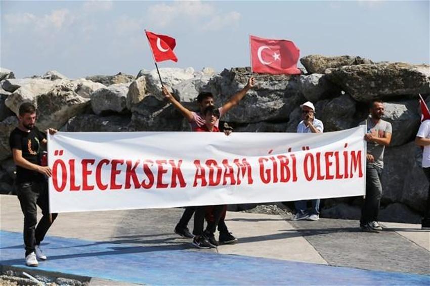 Milyonlar demokrasi için Yenikapı'nın yolunu tuttu