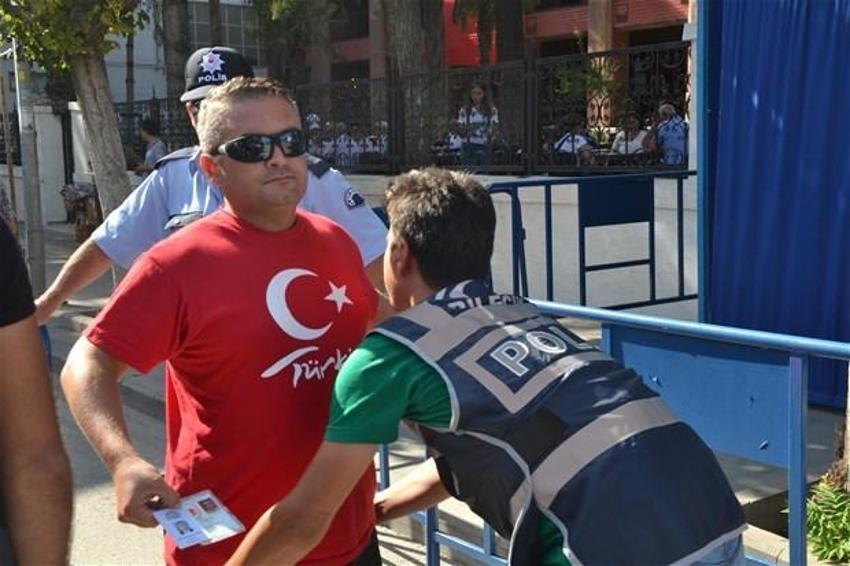 Milyonlar demokrasi için Yenikapı'nın yolunu tuttu