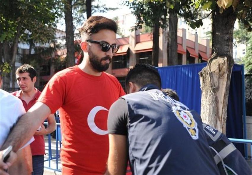 Milyonlar demokrasi için Yenikapı'nın yolunu tuttu