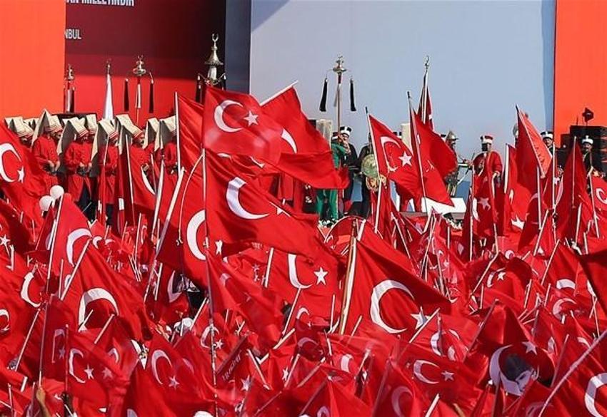 Milyonlar demokrasi için Yenikapı'nın yolunu tuttu