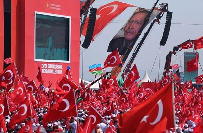 Milyonlar demokrasi için Yenikapı'nın yolunu tuttu