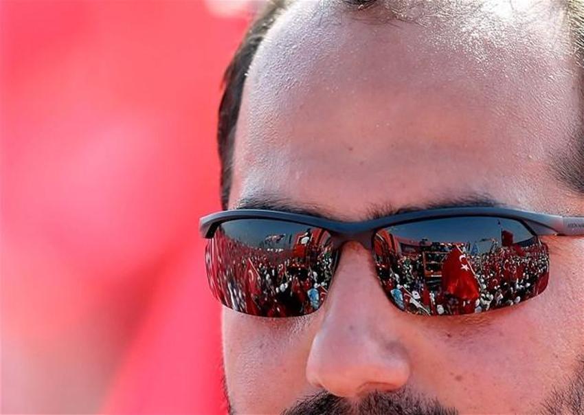 Milyonlar demokrasi için Yenikapı'nın yolunu tuttu