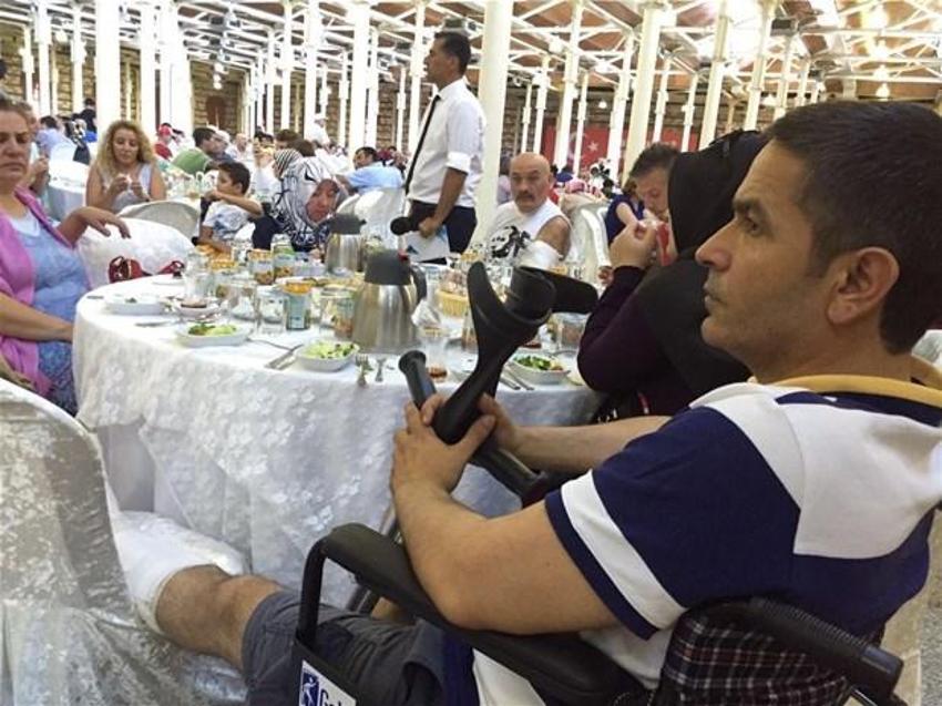 Milyonlar demokrasi için Yenikapı'nın yolunu tuttu