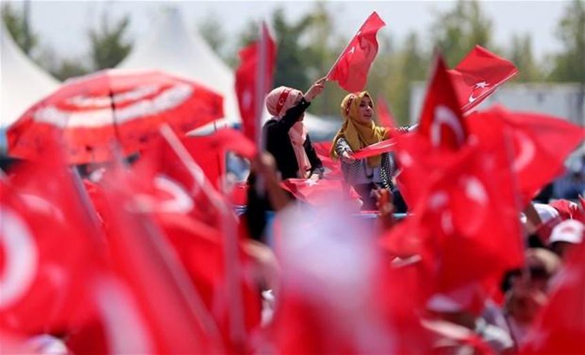 Milyonlar demokrasi için Yenikapı'nın yolunu tuttu
