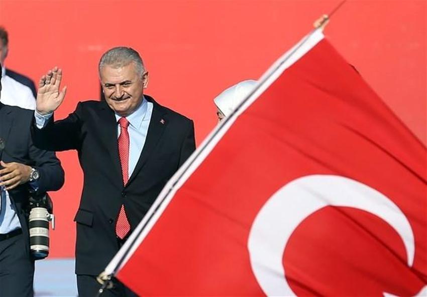 Milyonlar demokrasi için Yenikapı'nın yolunu tuttu