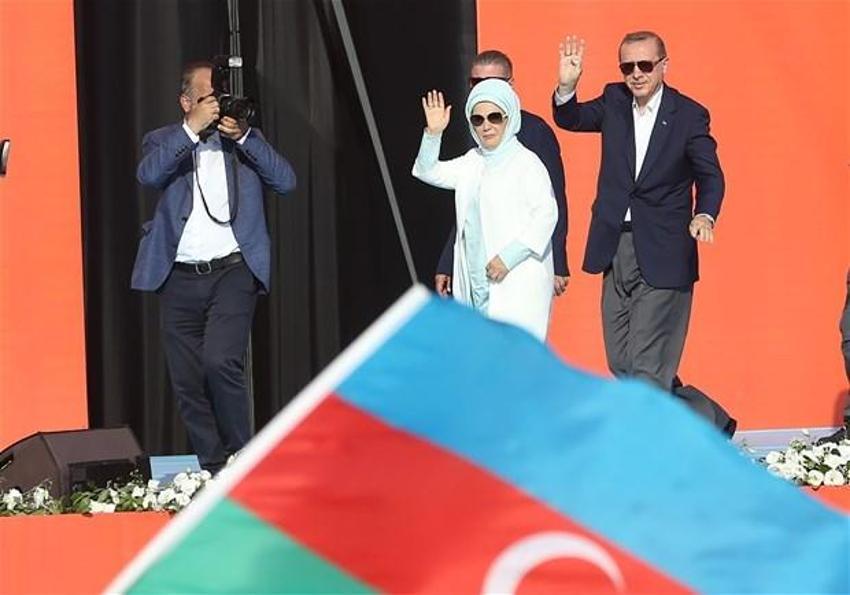Milyonlar demokrasi için Yenikapı'nın yolunu tuttu