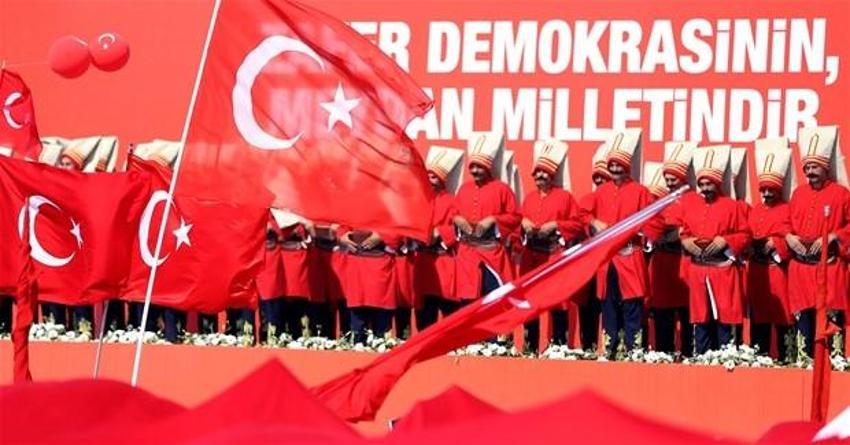 Milyonlar demokrasi için Yenikapı'nın yolunu tuttu
