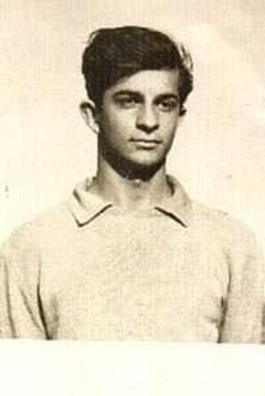 Turgay Şeren kimdir?