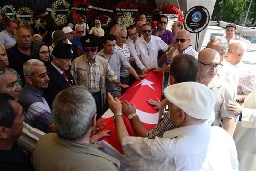 Yaşar Nuri Öztürk