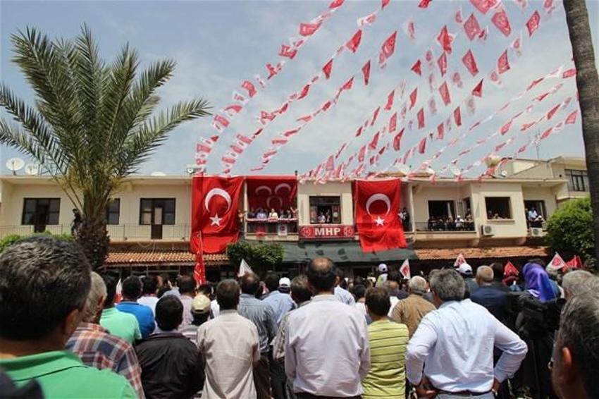 Akşener'e Antalya'da coşkulu karşılama