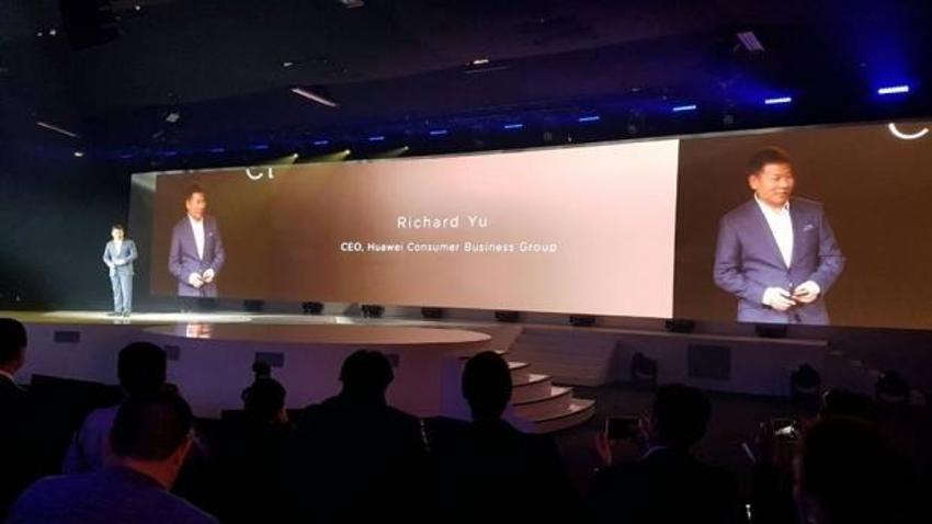 Huawei P9 lansmanından ilk kareler!