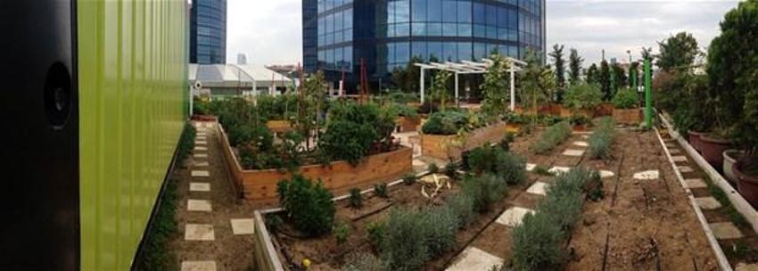 Papermoon’un çöpleri Akmerkez’in tarlasını besledi