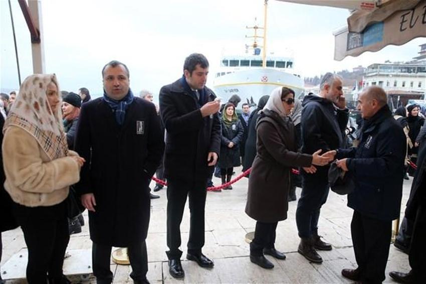 Halis Toprak toprağa verildi
