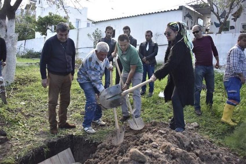 Özlem Tekin'nden babasına veda