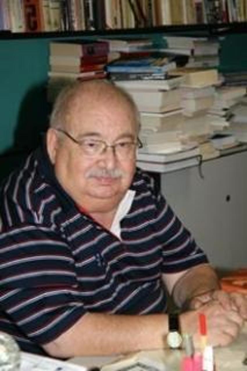 Hasan Pulur kimdir?
