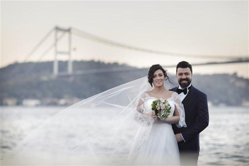 Bülent Emrah Parlak - Burcu Gönder
