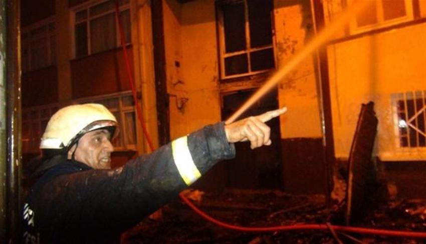 100 yıllık tarihi bina yandı