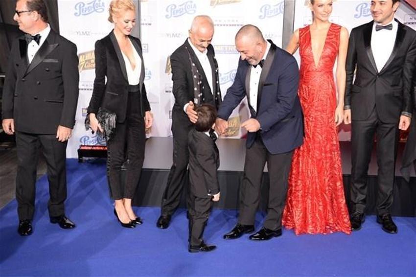 ‘Ali Baba ve 7 Cüceler’de şıklık yarışı
