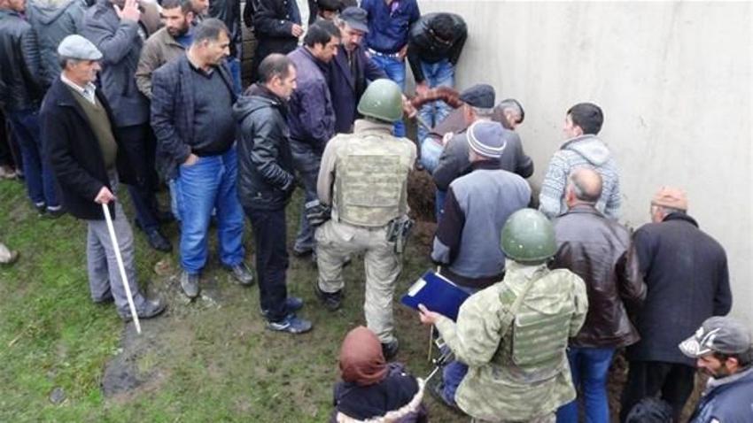 Köye havan mermisi düştü