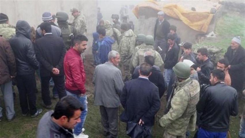 Köye havan mermisi düştü