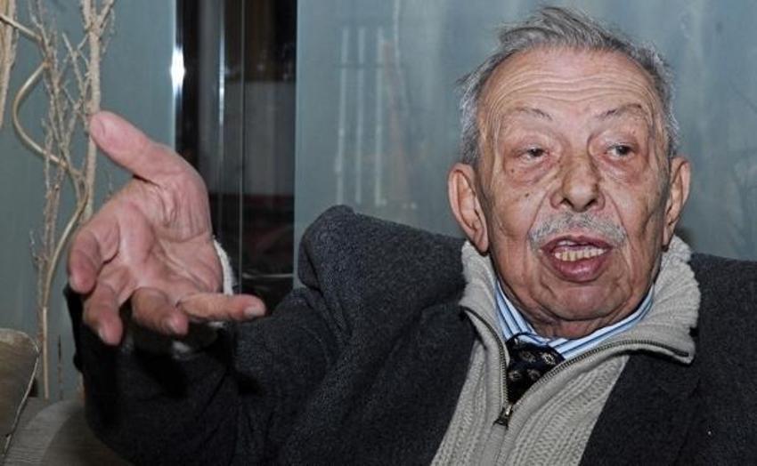 Çetin Altan kimdir?
