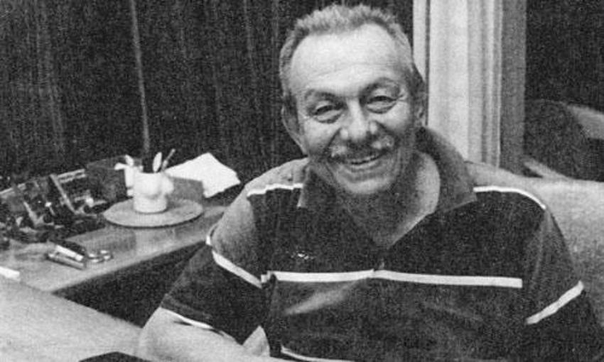 Çetin Altan kimdir?