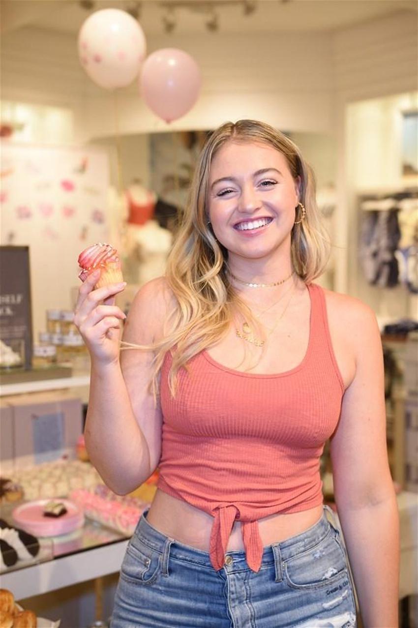 Iskra Lawrence