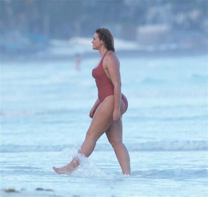 Iskra Lawrence