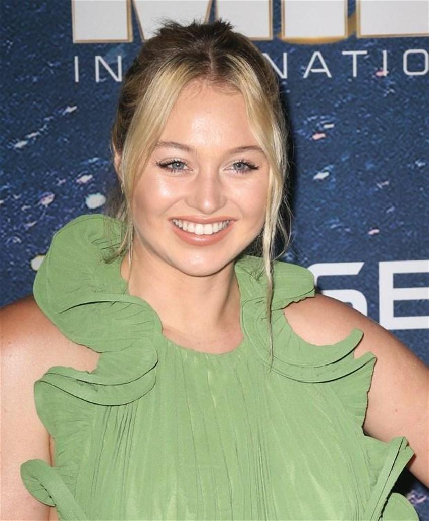 Iskra Lawrence